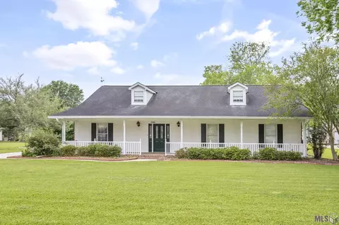 2205 S Woodlawn Ave, Gonzales, LA 70737