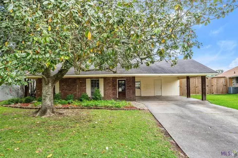 4720 Fleet Dr, Baton Rouge, LA 70809