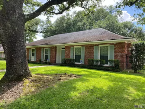 1285 Meadow Lea Dr, Baton Rouge, LA 70808