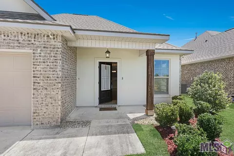 1875 Meadow Oak Dr, Saint Gabriel, LA 70776