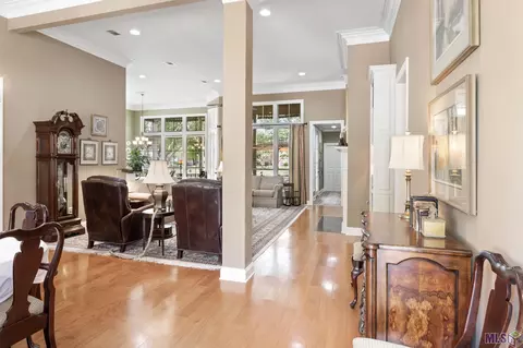 16642 Highland Club Ave, Baton Rouge, LA 70817