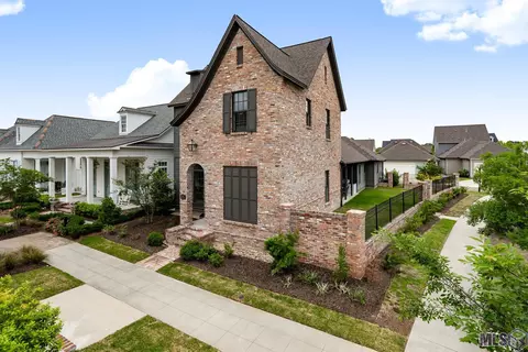 1919 Rue Cremieux, Baton Rouge, LA 70808