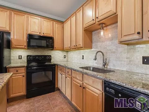 4000 Lake Beau Pre #125, Baton Rouge, LA 70820