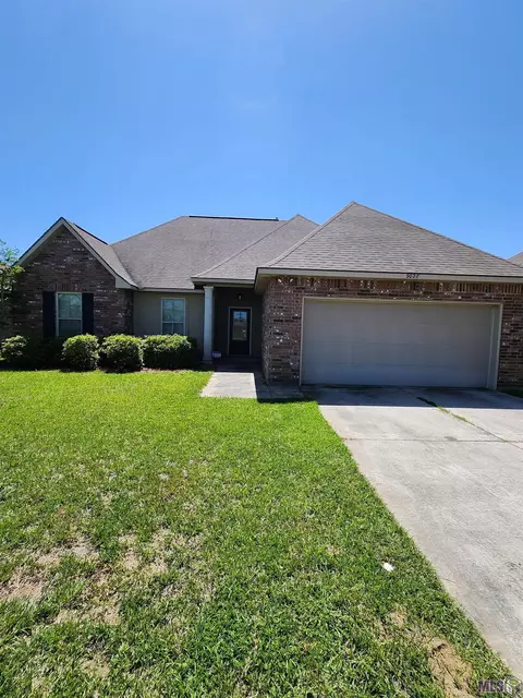 9028 Redwood Lake Blvd, Zachary, LA 70791