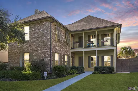 15606 Green Trails Blvd, Baton Rouge, LA 70817
