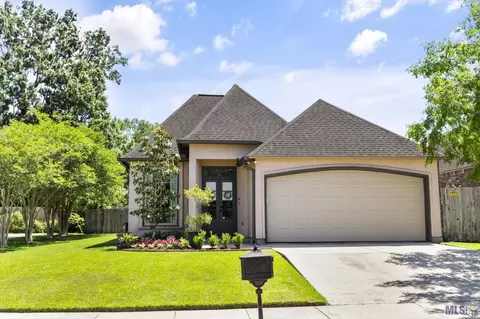 5403 Hidden Ridge Ln, Baton Rouge, LA 70816
