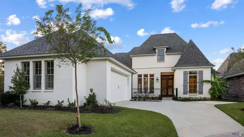 19321 Garden Lake Ct, Baton Rouge, LA 70809