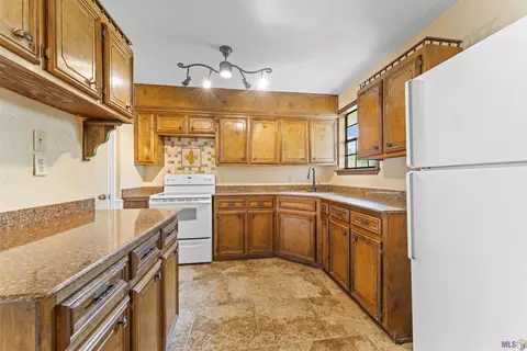 4205 Jacquelyn Dr, Baker, LA 70714 photo 5