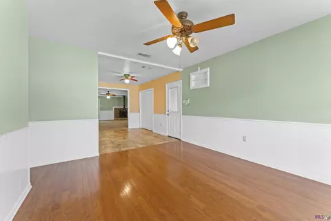 4205 Jacquelyn Dr, Baker, LA 70714 photo 2