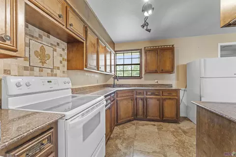 4205 Jacquelyn Dr, Baker, LA 70714 photo 6