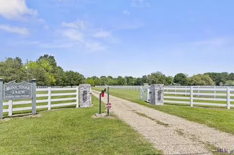 22820 Old Scenic Hwy, Zachary, LA 70791