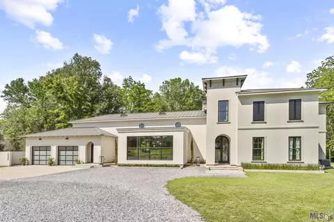 5849 Plantation Dr, Saint Francisville, LA 70775