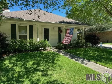 1531 Bullrush Dr, Baton Rouge, LA 70810