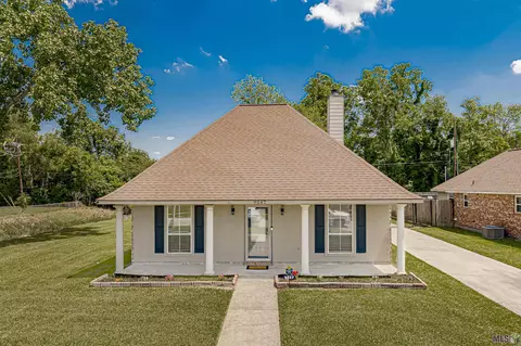9247 Old Hermitage Pkwy, Baton Rouge, LA 70810