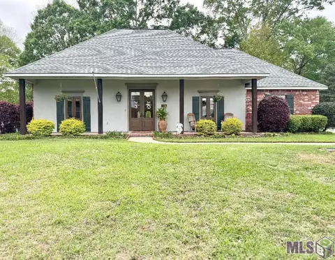 5614 Hilltop Cir, Saint Francisville, LA 70775