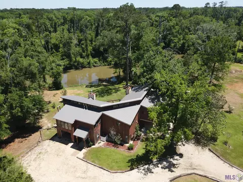 25595 Mccarroll Rd, Springfield, LA 70462 photo 1