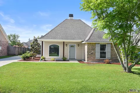 38249 Jennifer Ct, Gonzales, LA 70737