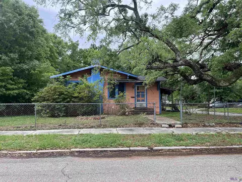 2610 Edgewood Dr, Baton Rouge, LA 70802