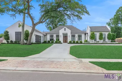 8238 Oakridge Dr, Baton Rouge, LA 70810