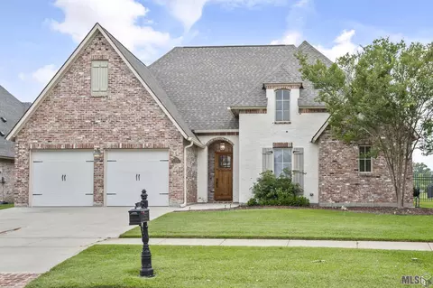 1515 Berwick Bnd, Zachary, LA 70791