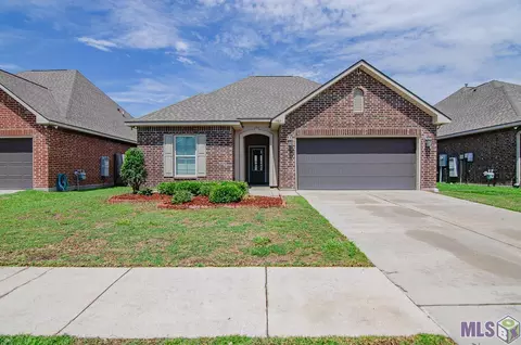 1969 Meadow Oak Dr, Saint Gabriel, LA 70776
