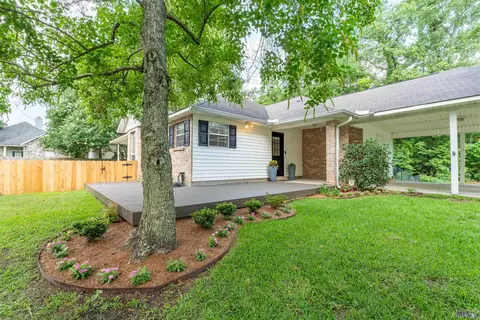 3231 Myrtle Grove Dr, Baton Rouge, LA 70810