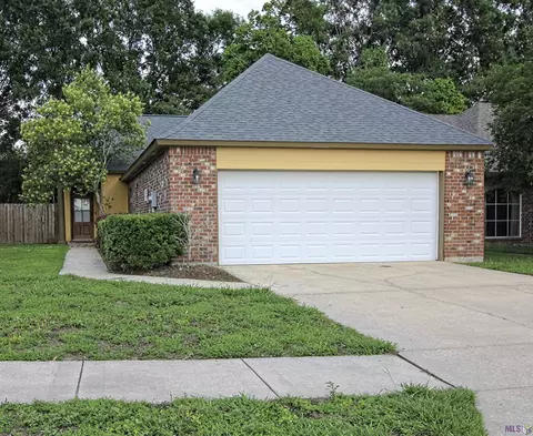 5217 Eastbay Dr, Baton Rouge, LA 70820