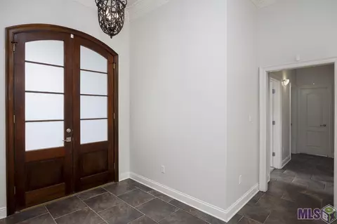 34059 Spring Lake Dr, Walker, LA 70785 photo 3