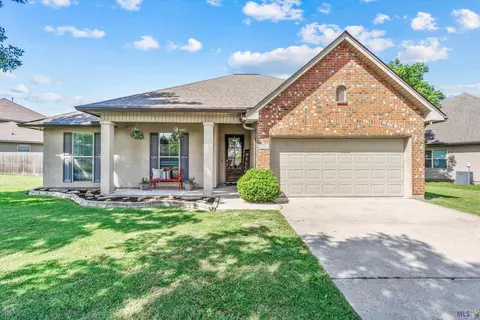 28470 Gray Eagle Dr, Denham Springs, LA 70726