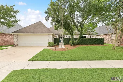 761 Wheatsheaf Dr, Baton Rouge, LA 70810