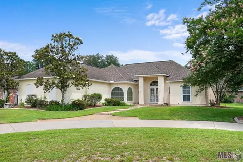 1510 River Run Dr, Denham Springs, LA 70726