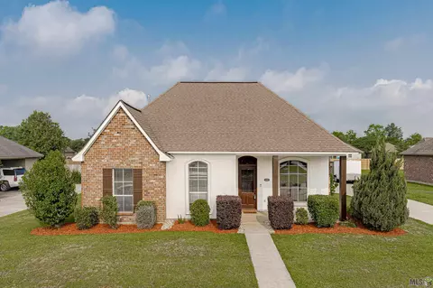 6163 Shallow Brook Ln, Zachary, LA 70791