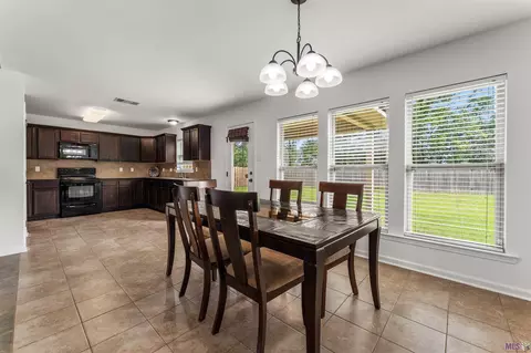 33245 Cross Trl, Walker, LA 70785 photo 4