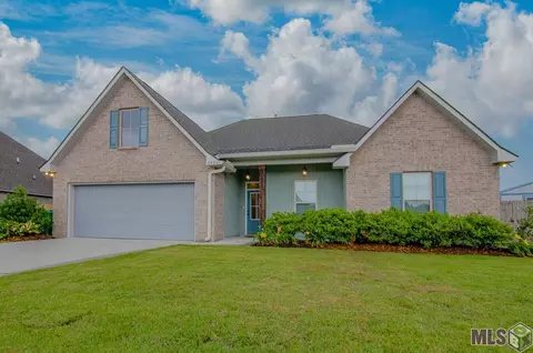 8792 Providence Dr, Denham Springs, LA 70726