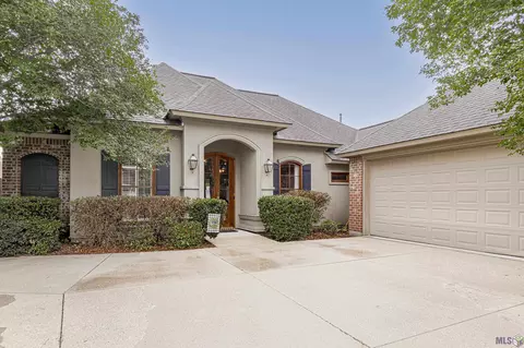 8609 Highcrest Dr, Baton Rouge, LA 70809
