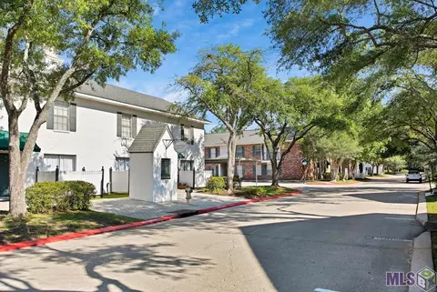9853 Jefferson Hwy #F-25, Baton Rouge, LA 70809