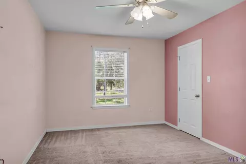 29399 Claiborne St, Springfield, LA 70462 photo 13