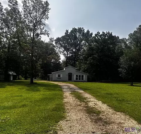 19820 Perrilloux Rd, Livingston, LA 70754