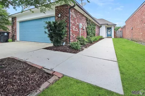 9775 Summer Glenn Ave, Baton Rouge, LA 70810