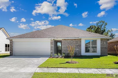 1340 W Amber St, Gonzales, LA 70737