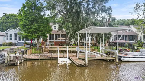 18068 Bayou Pierre Dr, Maurepas, LA 70449