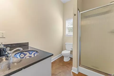 Bath - 33050 Duff Rd, Walker, LA 70785 photo 4 of 4