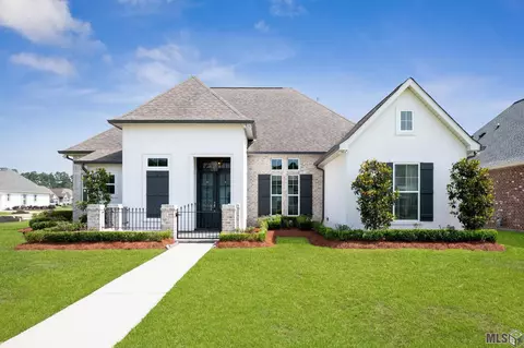 1316 Pine Needle Ct, Madisonville, LA 70447