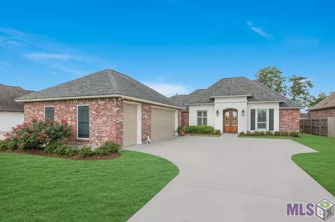 16523 Parker Place Dr, Prairieville, LA 70769