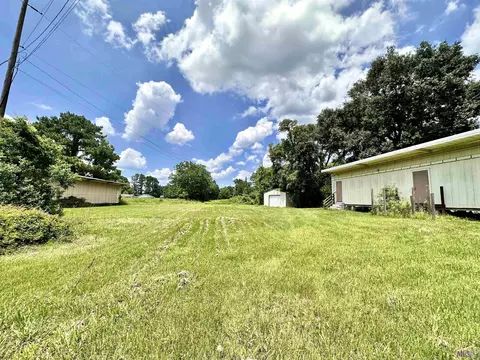 42060 Church Point Rd, Gonzales, LA 70737