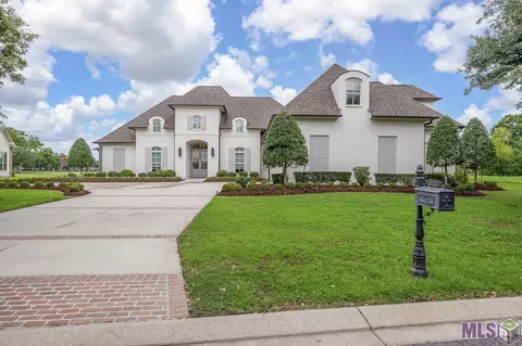 40200 Dove Estates Ct, Gonzales, LA 70737