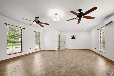 8006 Comite Acres Dr, Baker, LA 70714 photo 15