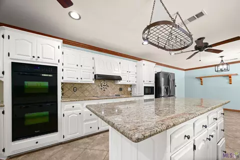 8006 Comite Acres Dr, Baker, LA 70714 photo 6