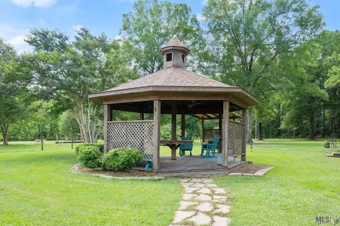 8006 Comite Acres Dr, Baker, LA 70714 photo 32