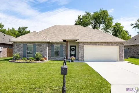 4884 E Sunset Loop, Addis, LA 70710 photo 1